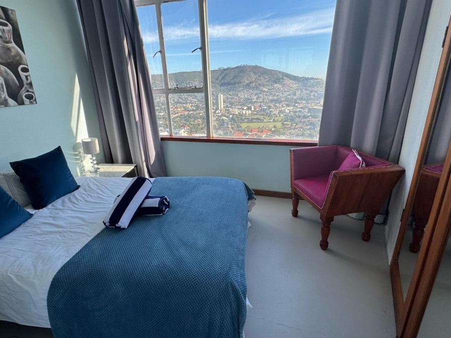 2 Bedroom Property for Sale in Vredehoek Western Cape